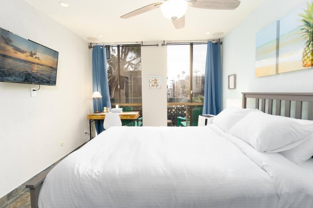 סן דייגו Pineapple Paradise -In The Heart Of Mission Beach- Just Steps To Beach And Belmont Park מראה חיצוני תמונה