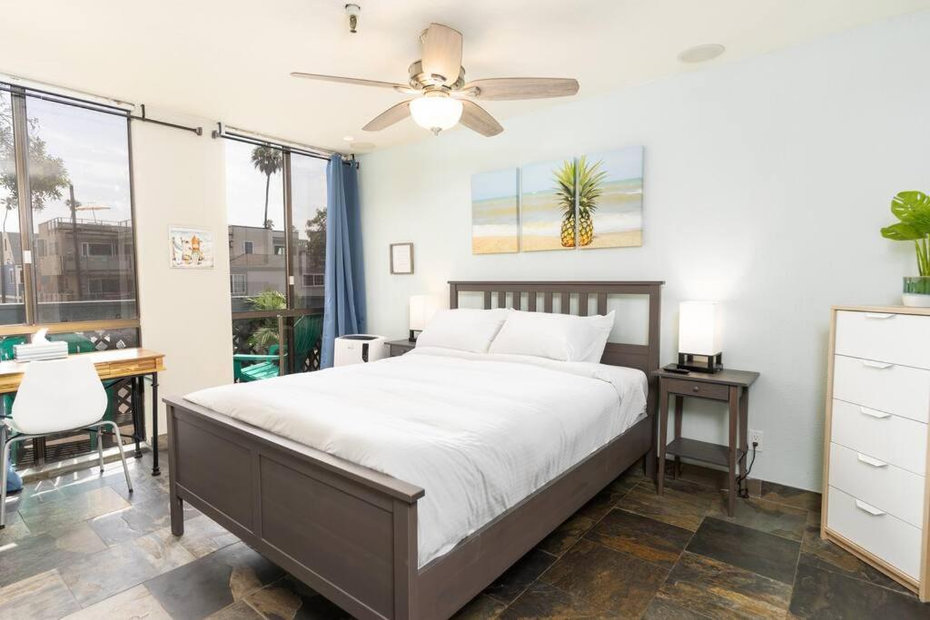 סן דייגו Pineapple Paradise -In The Heart Of Mission Beach- Just Steps To Beach And Belmont Park מראה חיצוני תמונה