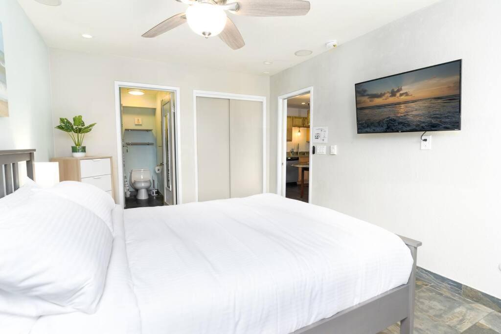 סן דייגו Pineapple Paradise -In The Heart Of Mission Beach- Just Steps To Beach And Belmont Park מראה חיצוני תמונה