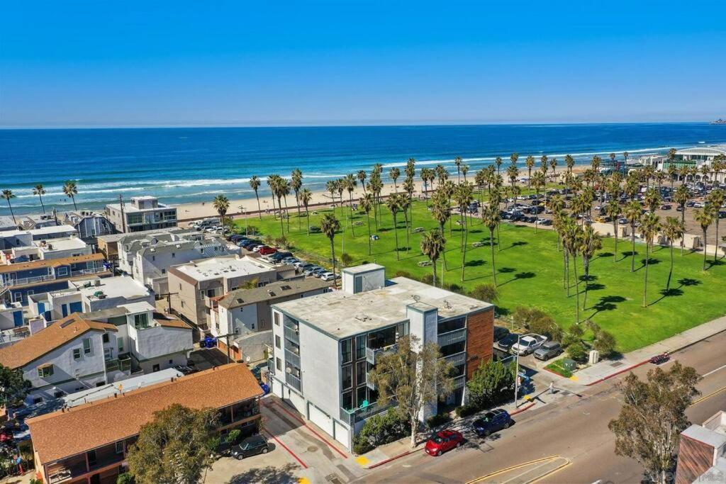סן דייגו Pineapple Paradise -In The Heart Of Mission Beach- Just Steps To Beach And Belmont Park מראה חיצוני תמונה